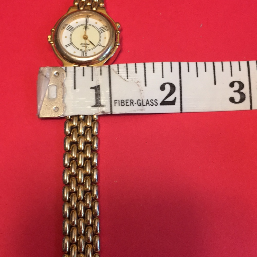 Timex Women's Watch Gold Tone Roman Numerals - Picture 5 of 5